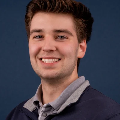 Zach Robert - Adesic